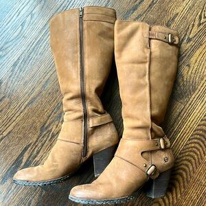 Born knee high Western boots distressed leather size 9
